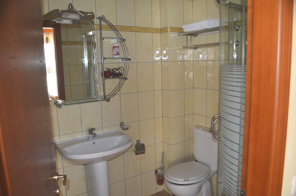 Hotel Dyrrah Драч Екстериор снимка